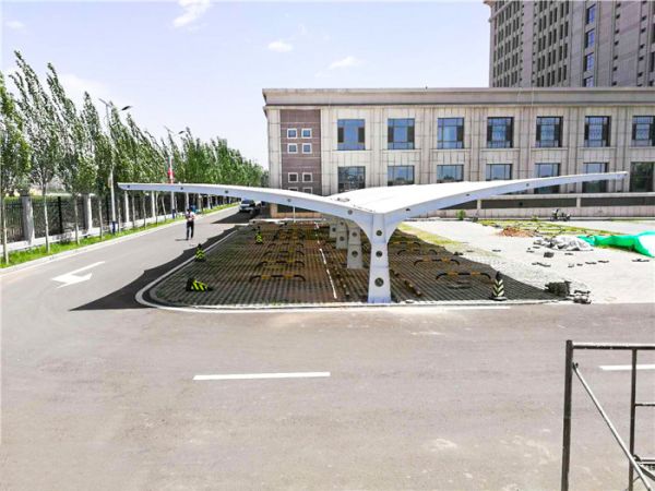 膜结构车品的特性决定了它的优势